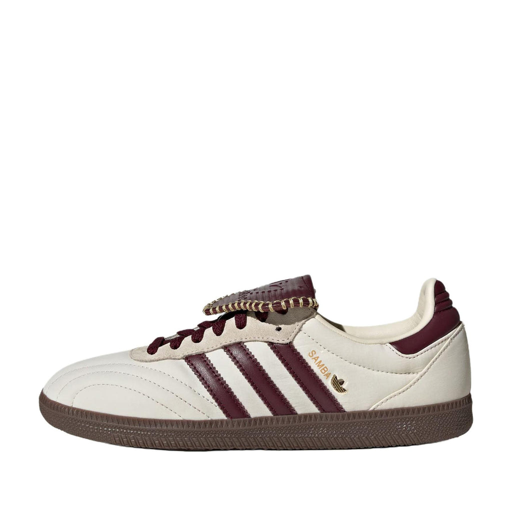 adidas Superstar classic women's sneakers - White