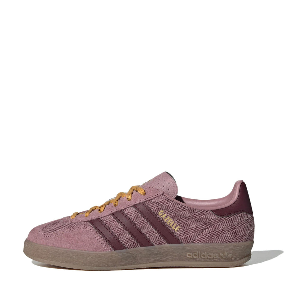 adidas Superstar classic unisex sneakers - the pictured colorway