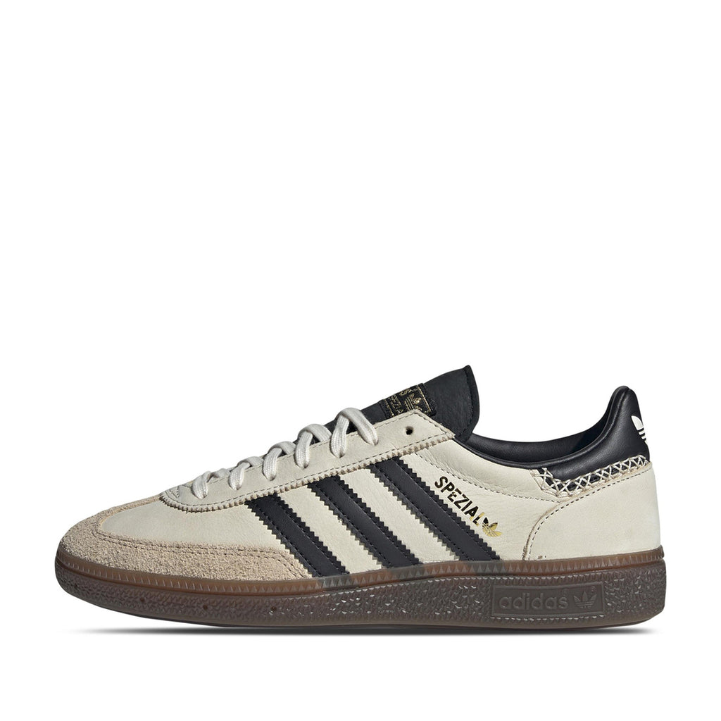 adidas Superstar comfortable unisex sneakers - White
