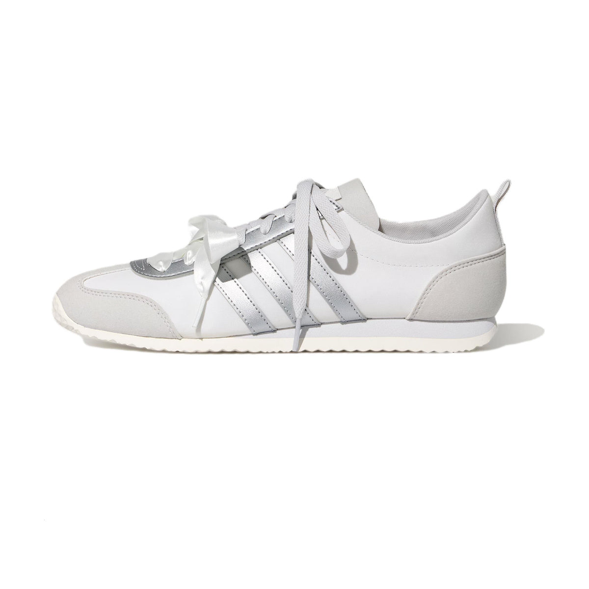 adidas Superstar comfortable casual soft low-profile sole unisex sneakers - White