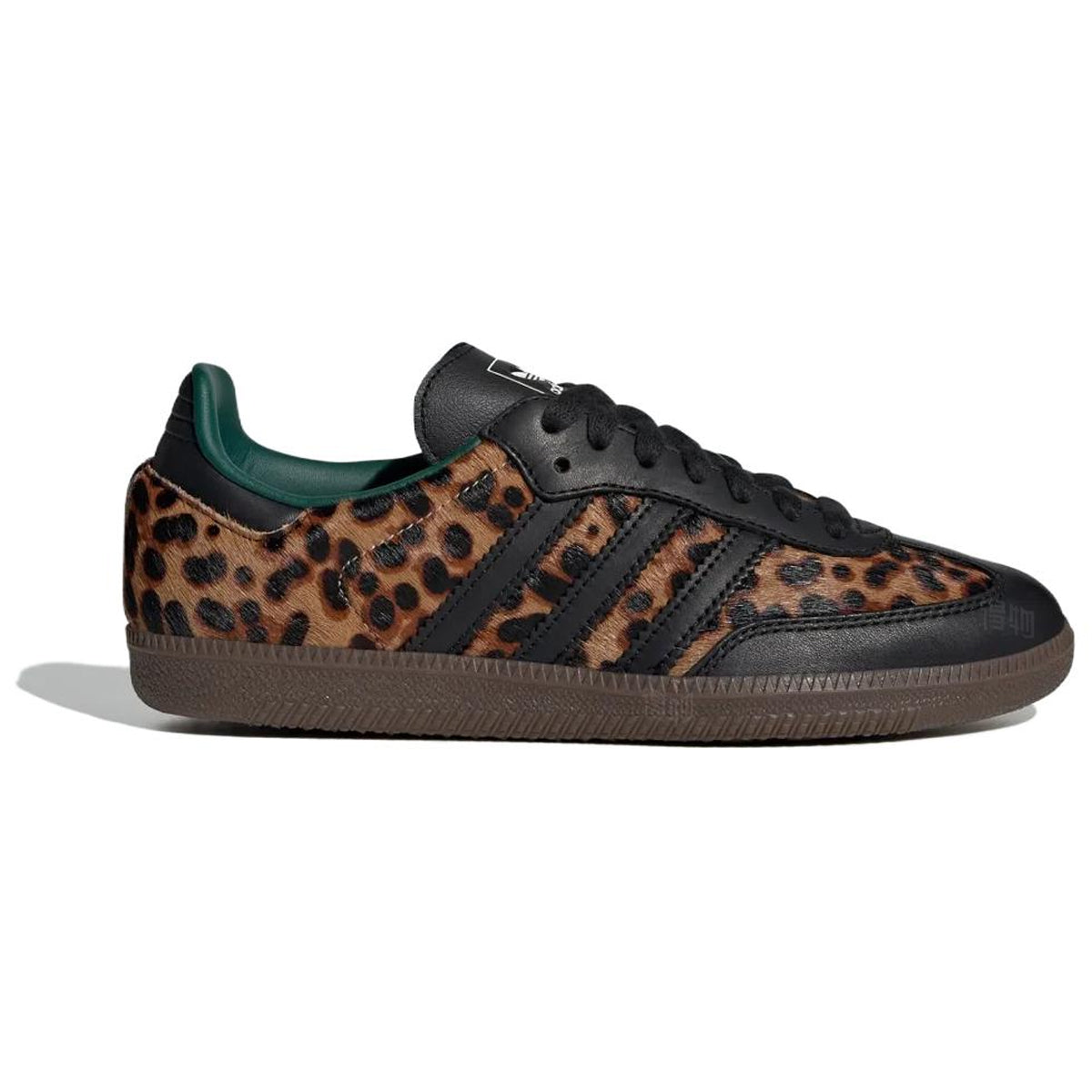 adidas Superstar comfortable versatile low-profile sole women's sneakers - the pictured colorway