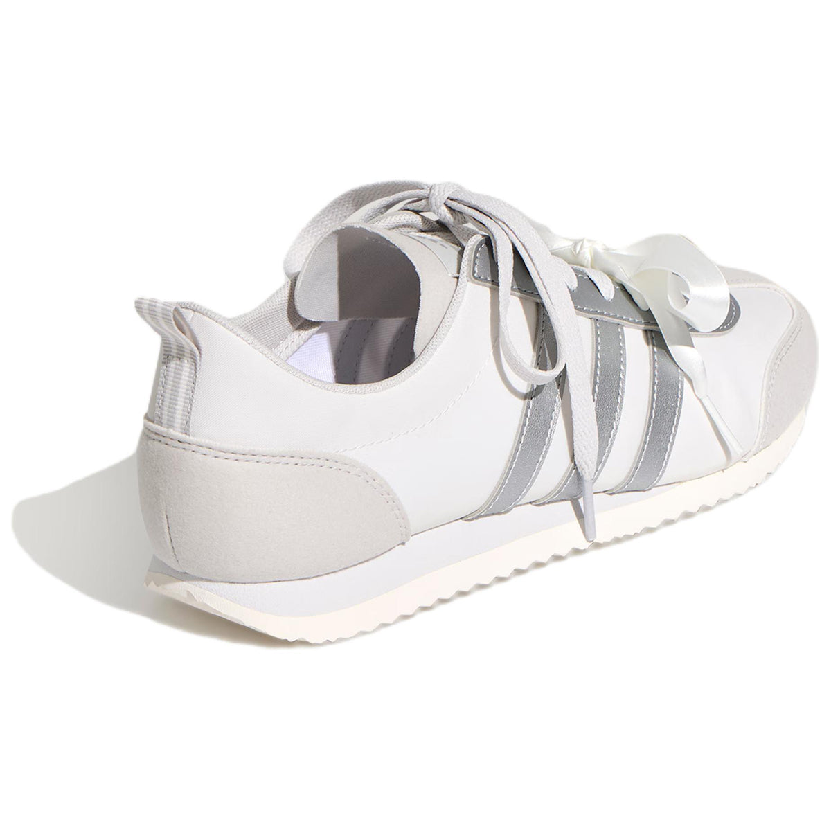 adidas Superstar comfortable casual soft low-profile sole unisex sneakers - White