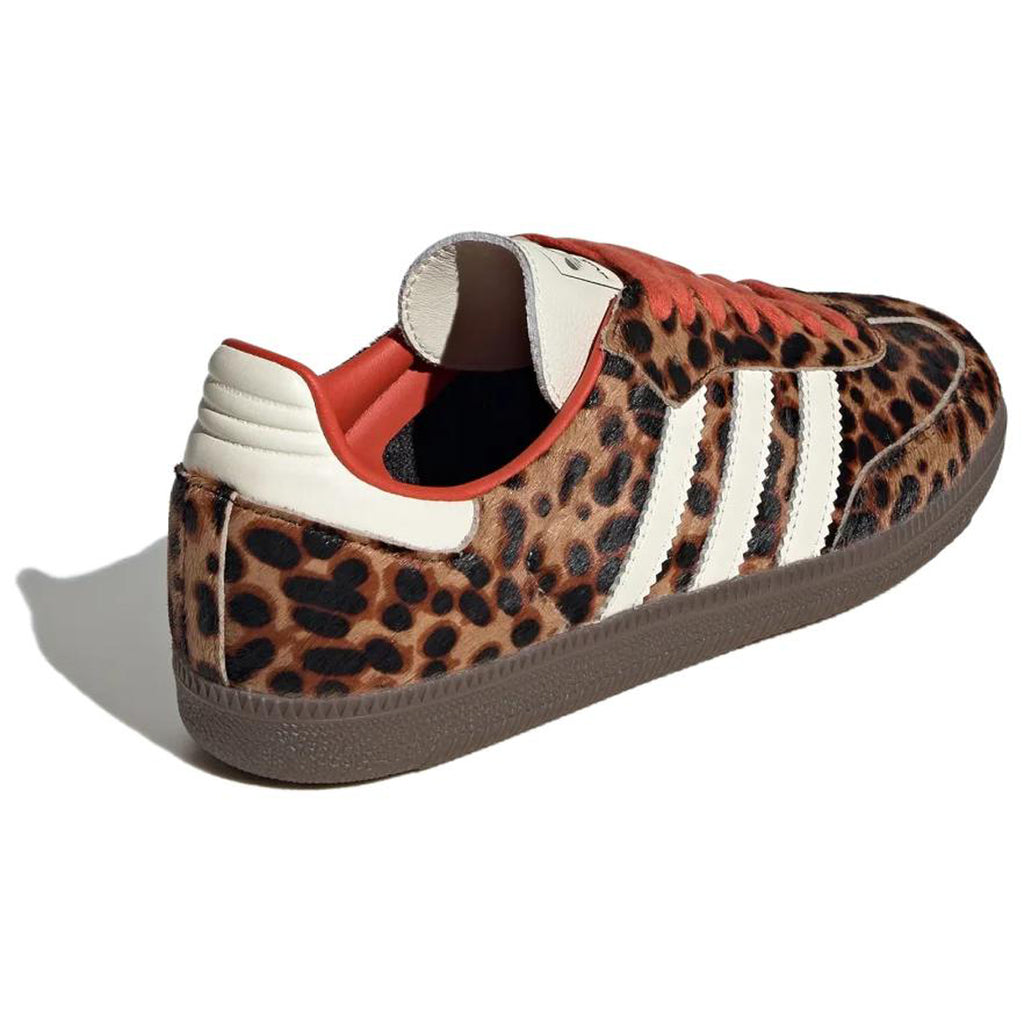 adidas Superstar comfortable women's sneakers - Brown